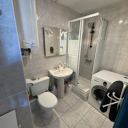 דירה T2 Avec Piscine Et Parking Privatif Au Cap D'agde, Ideal Pour 4 Personnes - Fr-1-749-72 *
